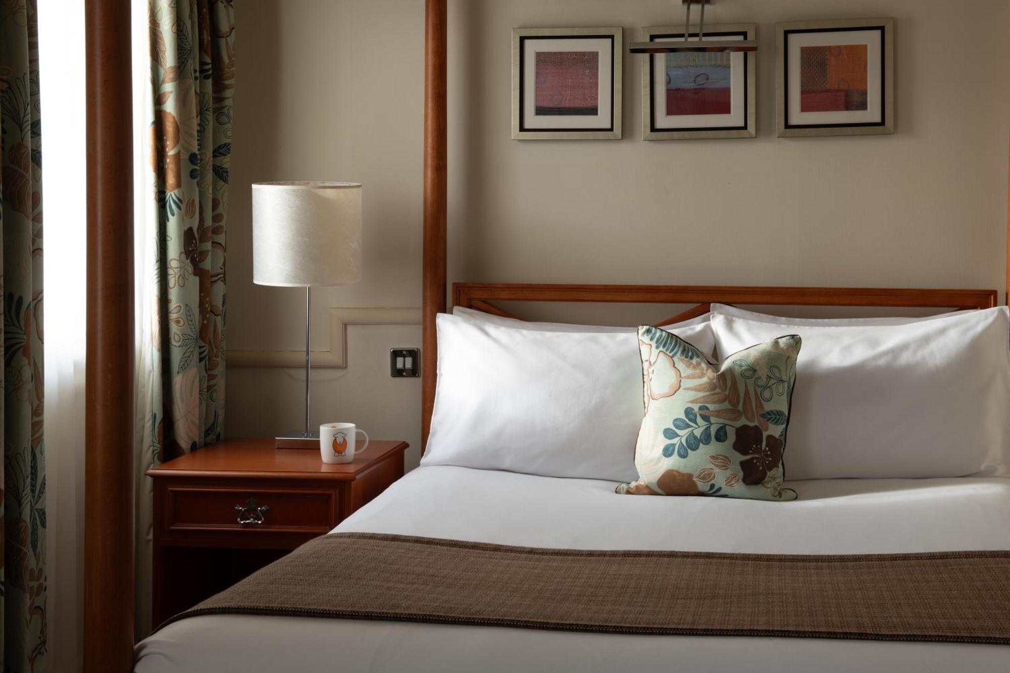 North Lakes Hotel And Spa เพนริท ภายนอก รูปภาพ